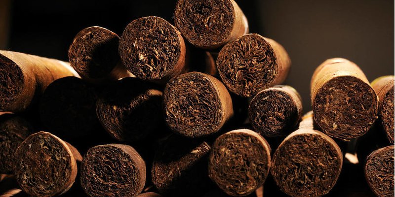 Điều kiện lưu hành đối với thuốc lá điếu, xì gà nhập khẩu