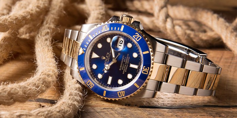 Tìm hiểu về đồng hồ Rolex Submariner ref.116613 Blue Sunburst