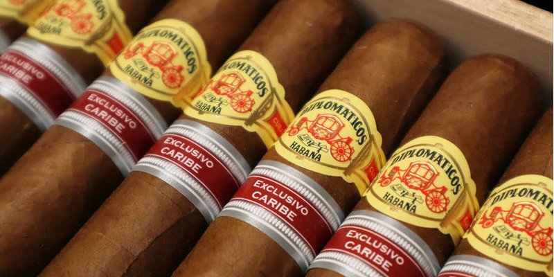 Một điếu xì gà Cuba mới hạ cánh ở Caribê