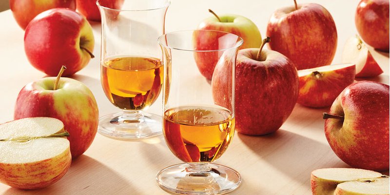 Bí mật cho một ly cocktail mùa thu rượu táo