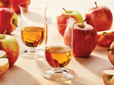 Bí mật cho một ly cocktail mùa thu rượu táo