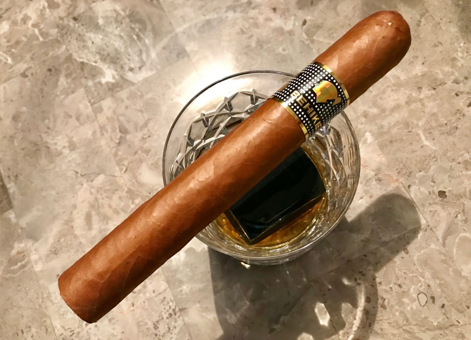 Xì gà Cohiba Behike 56 – Hộp 10 điếu