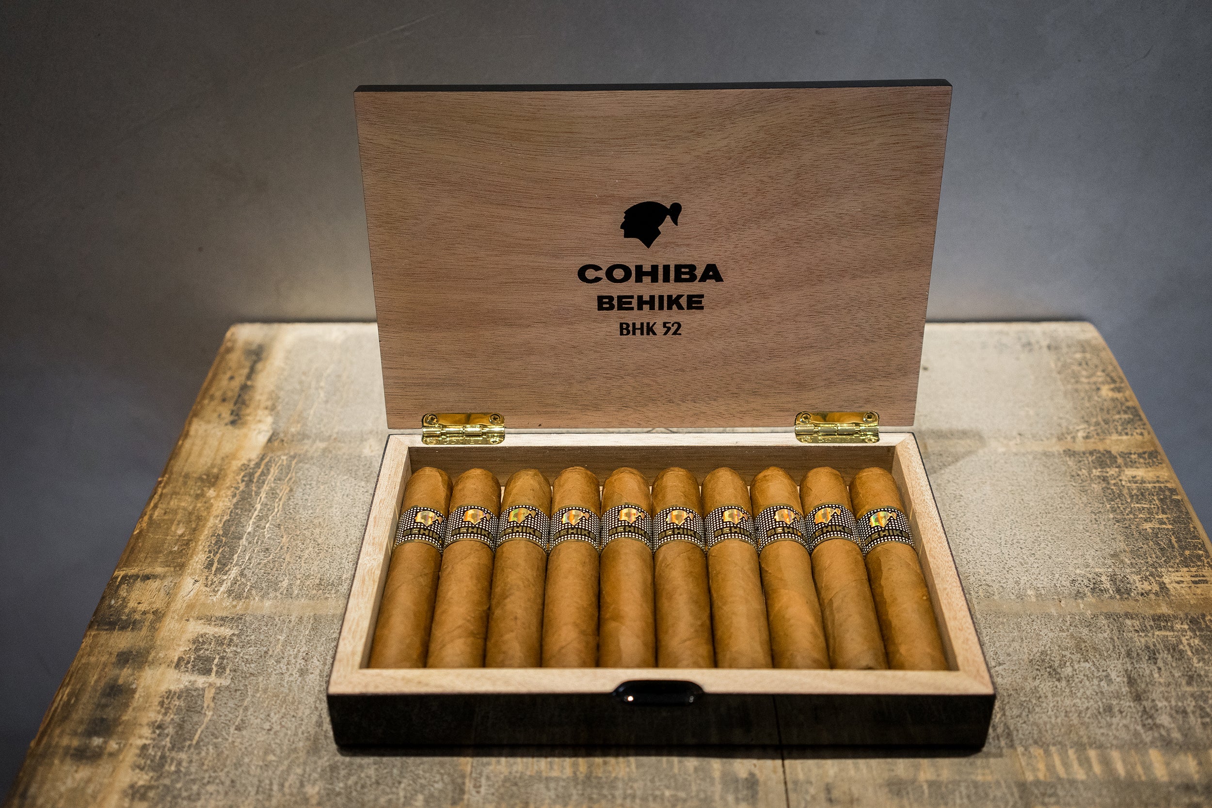 Cigar Cohiba Behike 52